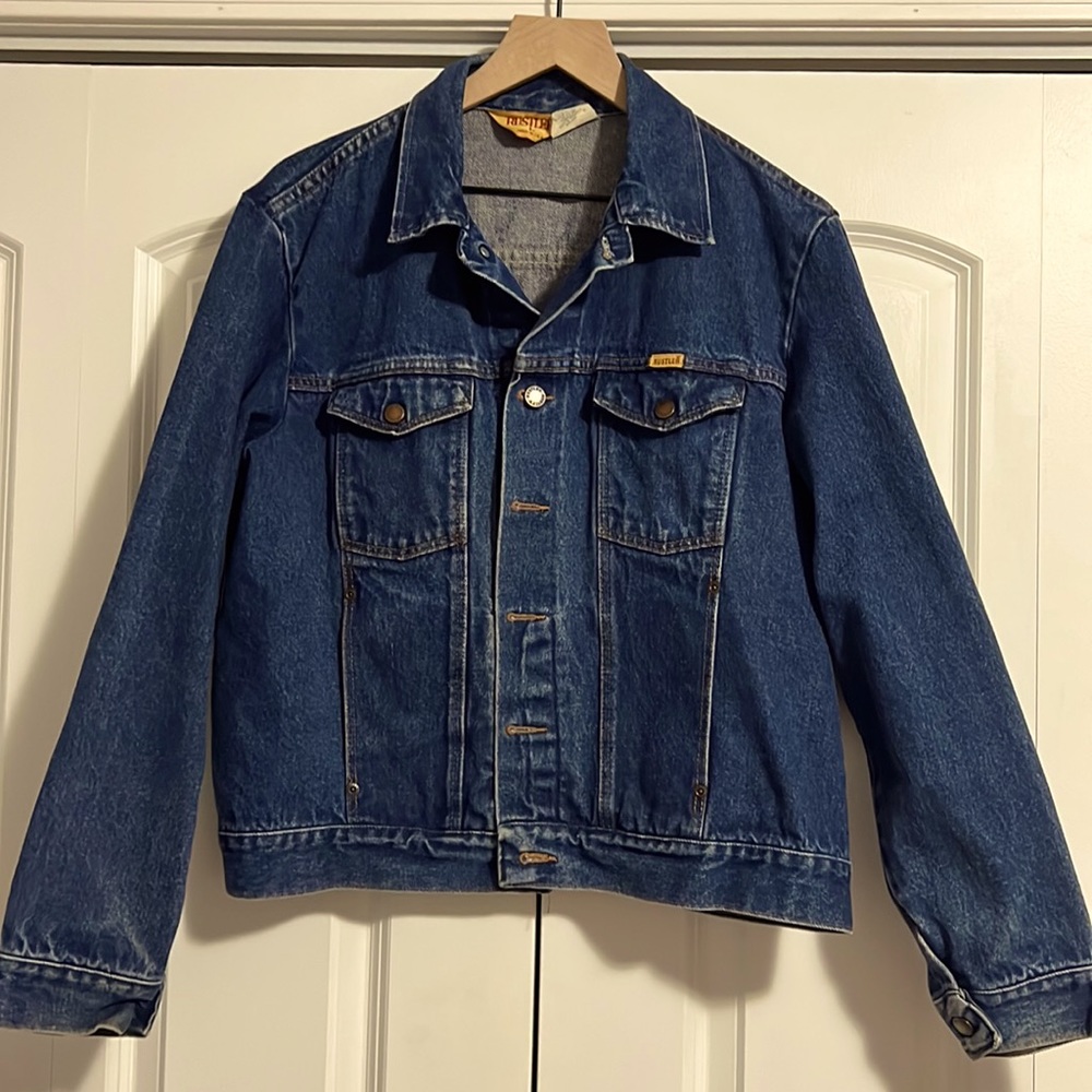 Great condition! Vintage Rustler Denim Jacket! One of a kind! Large